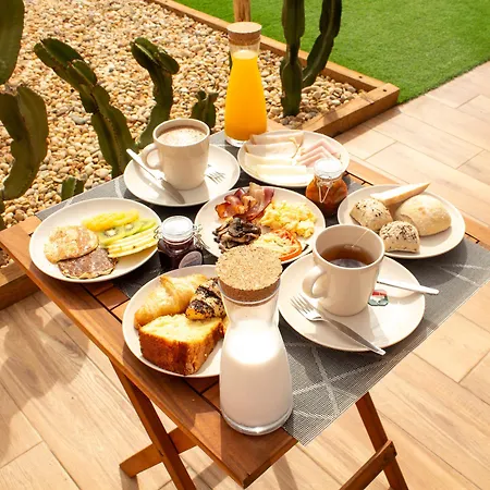 Coral Boutique Couette-café *