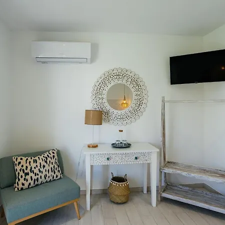 Coral Boutique Bed & Breakfast *