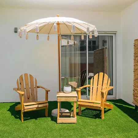Coral Boutique Bed & Breakfast *